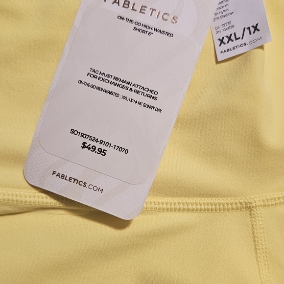 Fabletics powerhold shorts. Yellow with mesh pockets New with tags .XXL/1X. - Picture 2 of 4